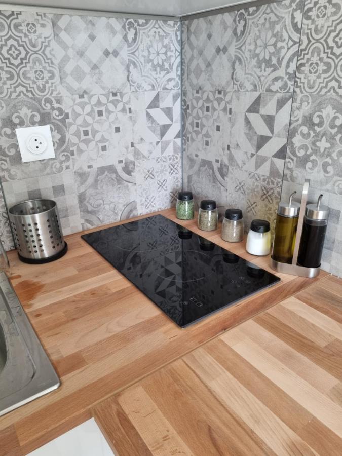 Apartmán Studio Cabine Refait A Neuf A 3 Minutes A Pied De La Plage Le Grau-du-Roi Exteriér fotografie